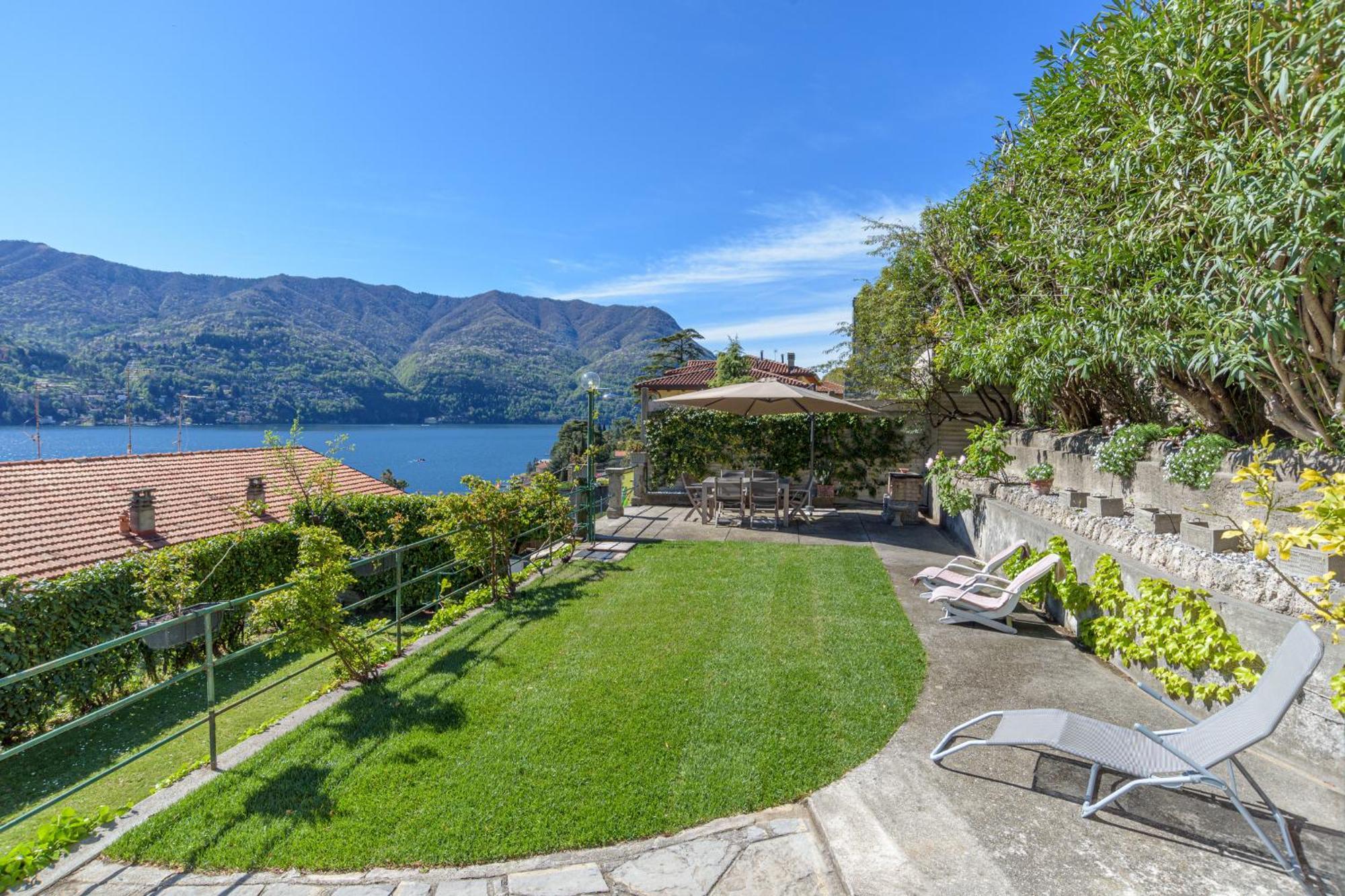 Casa Bambu - Splendida Vista Lago E Posto Auto Laglio Ngoại thất bức ảnh