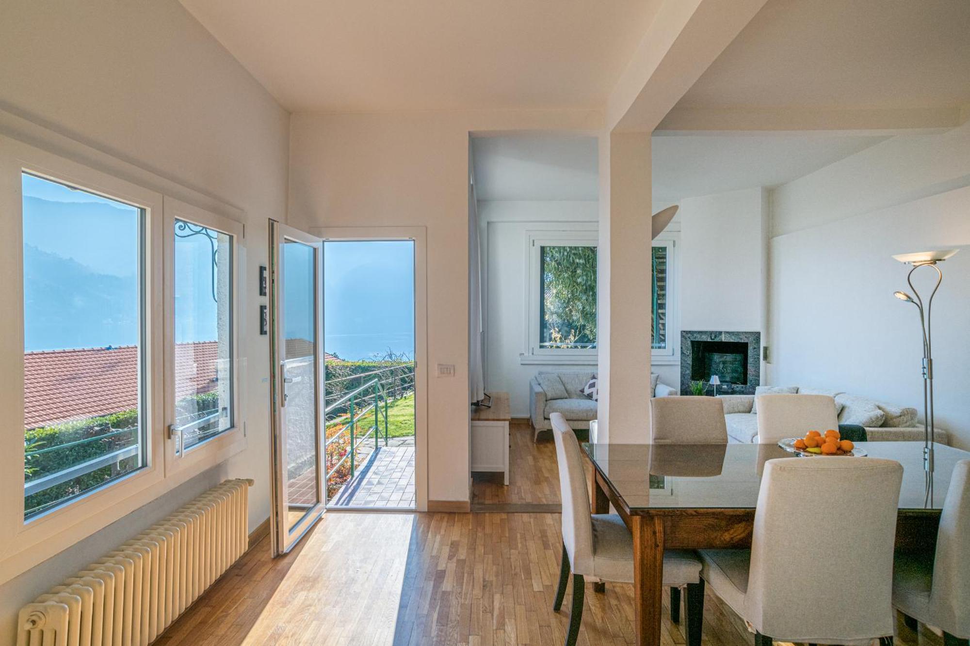 Casa Bambu - Splendida Vista Lago E Posto Auto Laglio Ngoại thất bức ảnh